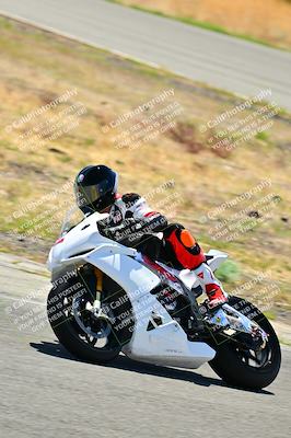 media/Apr-13-2025-TrackXperience (Sun) [[fb1ef998a6]]/Level 2 (Intermediate)/Turns 4 and 6 (Session 4)/